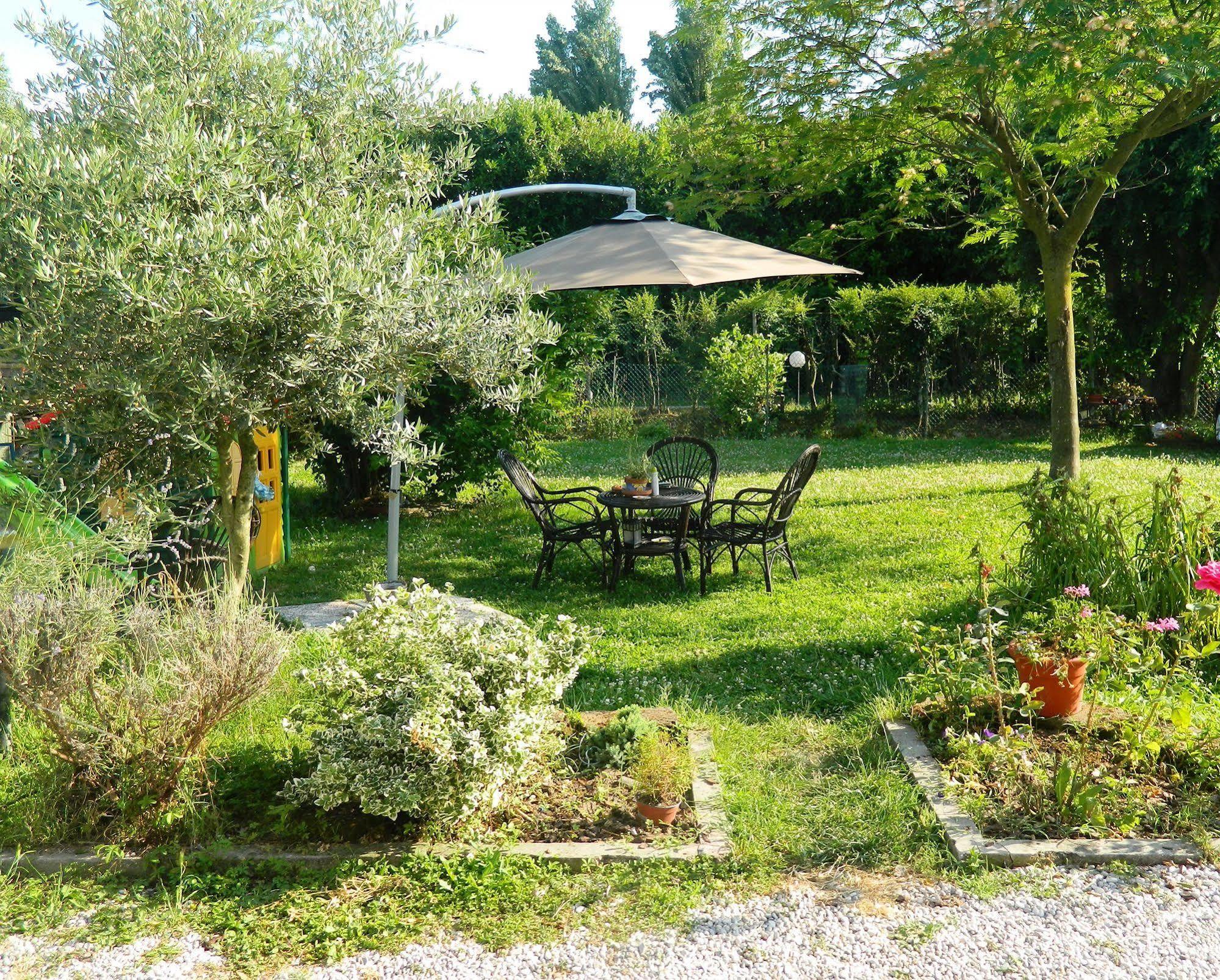 A Casa Di Sandra Hotel Mirano Esterno foto